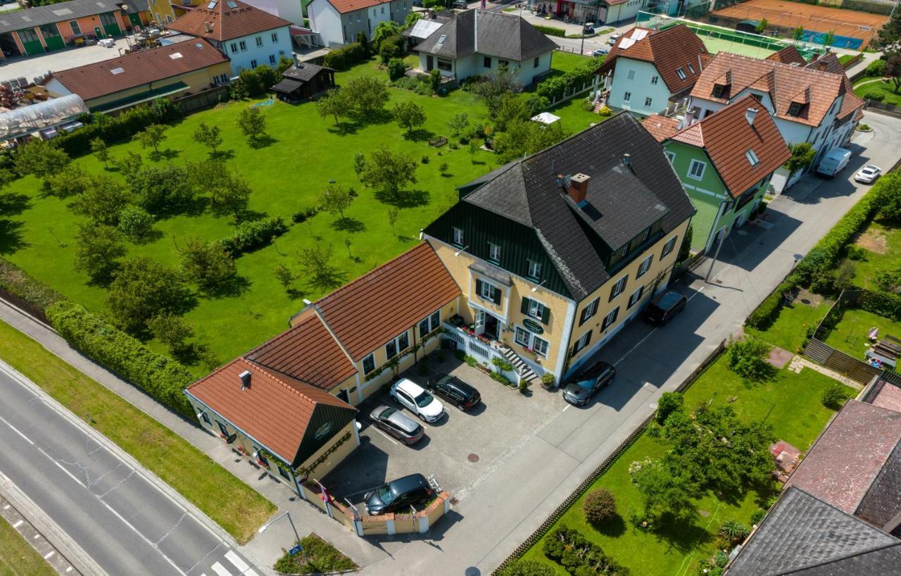 Donauhof - Hotel Garni 레헨스테이너와차우 외부 사진